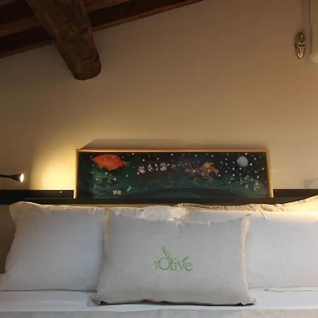 Iolive Tuscany Pendolino * Santa Luce
